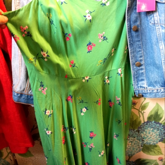 Old Navy green floral dress - Picture 2 of 5